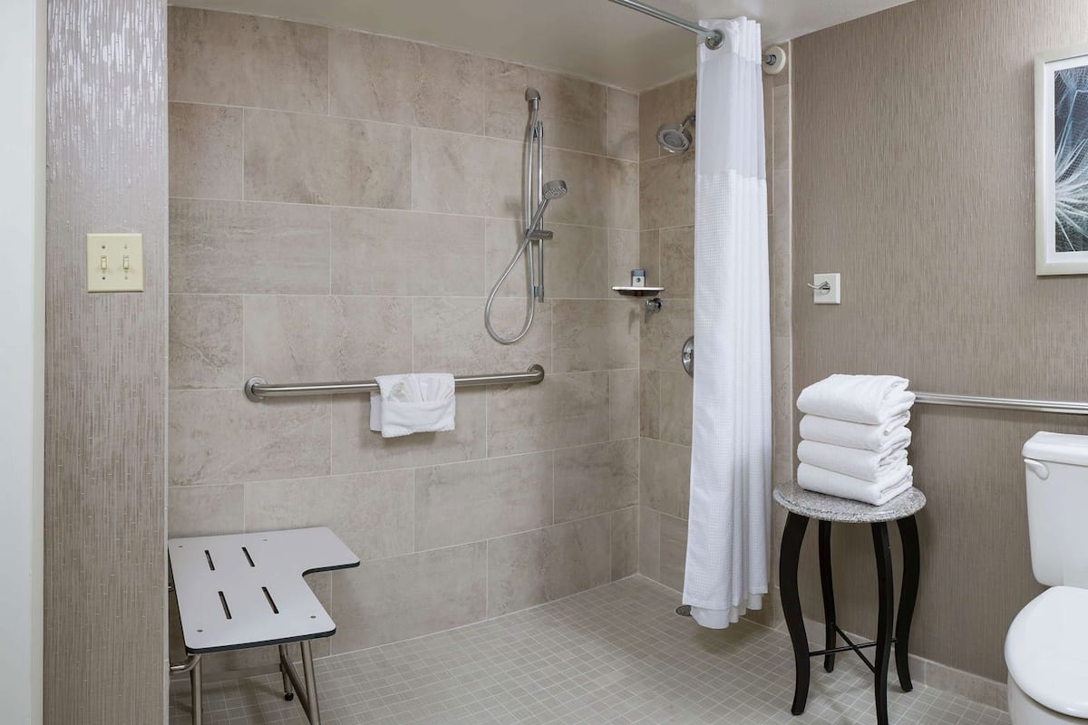 Bathroom | Combined shower/tub, deep soaking tub, designer toiletries, hair dryer