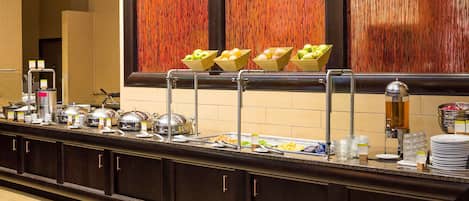 Buffet breakfast for a fee on weekends
