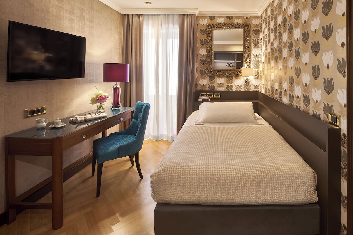 Superior Single Room | Premium bedding, minibar, in-room safe, desk