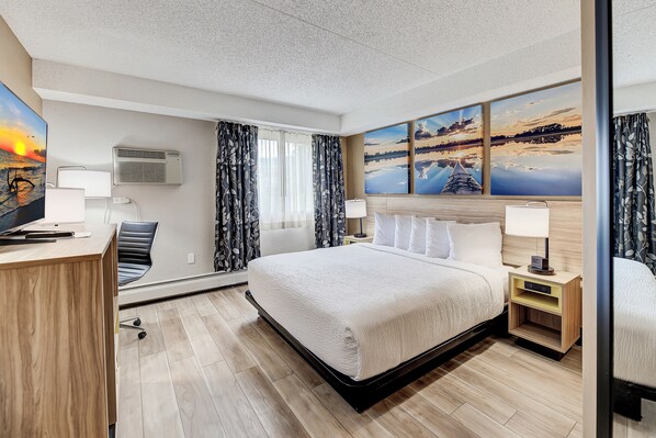 Hypo-allergenic bedding, pillowtop beds, in-room safe, desk