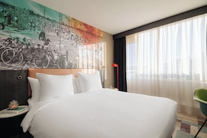 In-room safe, desk, laptop workspace, soundproofing