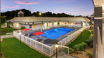Seasonal outdoor pool