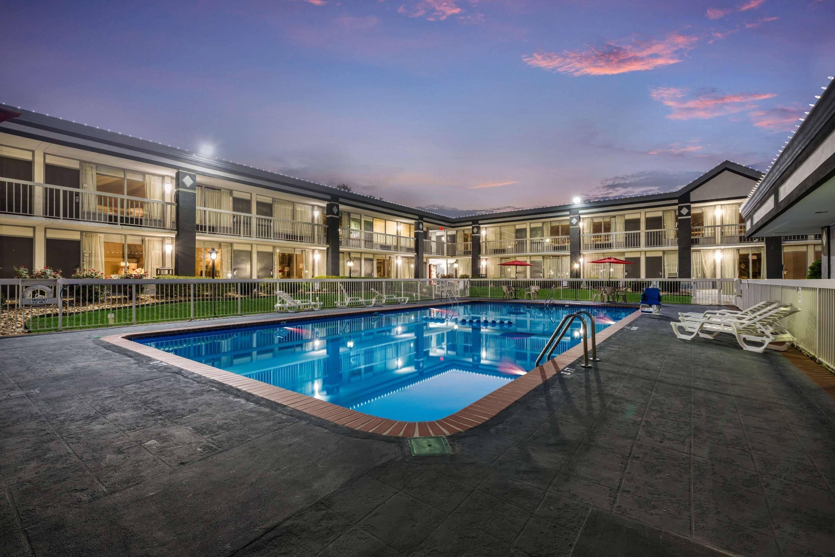 Seasonal outdoor pool