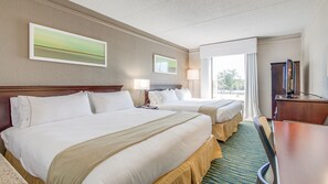 Desk, laptop workspace, blackout curtains, iron/ironing board - Holiday Inn Express Richmond - Midlothian Turnpike by IHG (Richmond)