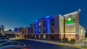 Exterior - Holiday Inn Express Richmond - Midlothian Turnpike by IHG (Richmond)