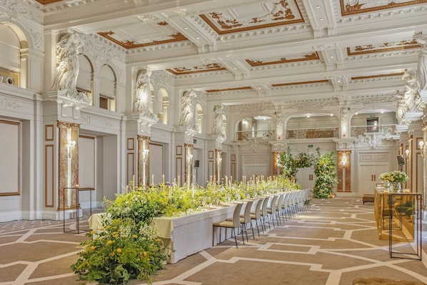 Meeting facility