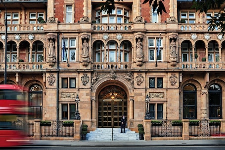 Exterior. Kimpton Fitzroy London by IHG