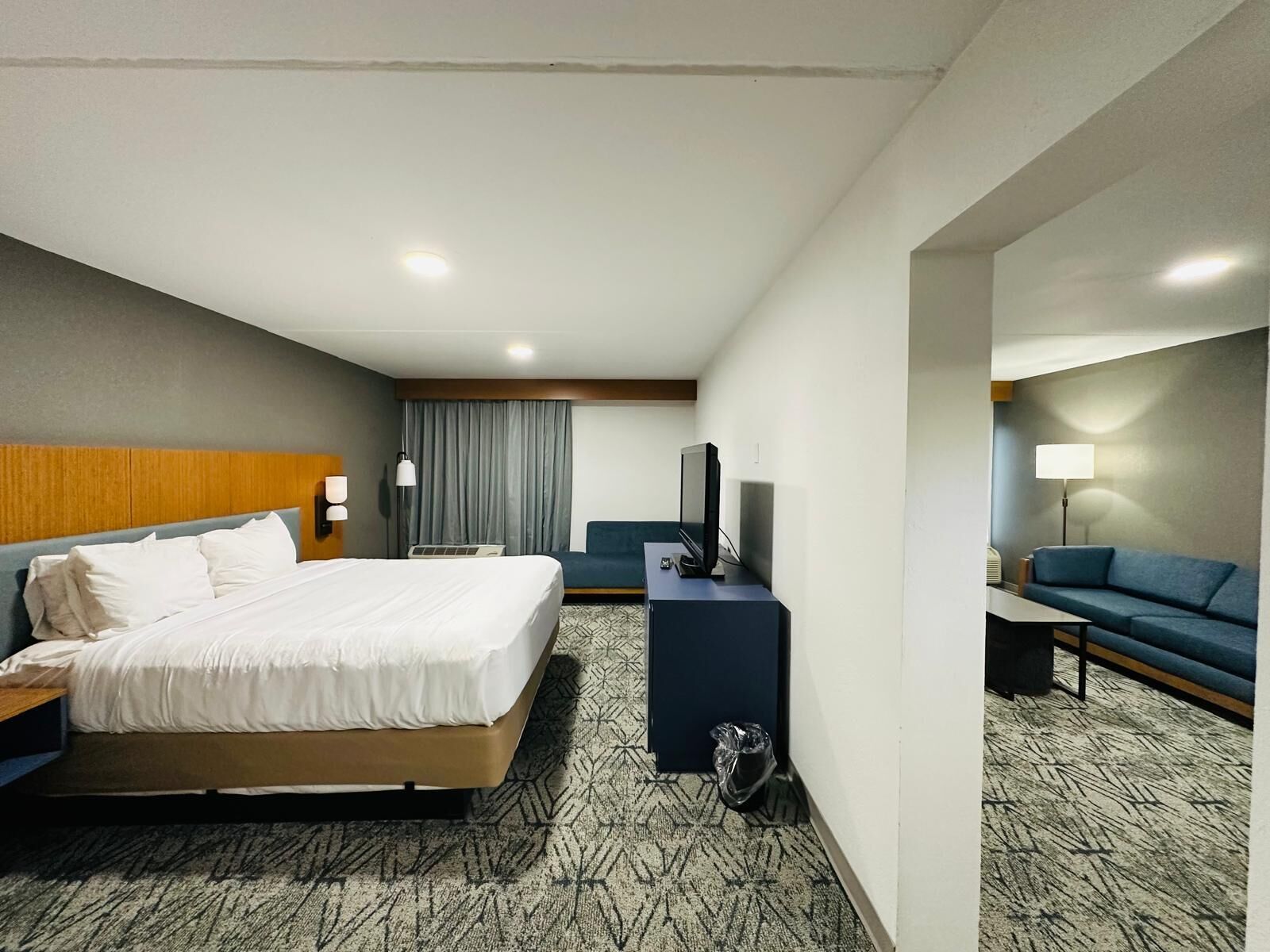 Premium bedding, in-room safe, desk, iron/ironing board (on request)