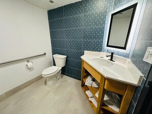 Room, 1 King Bed, Accessible, Non Smoking | Premium bedding, desk, blackout drapes, iron/ironing board