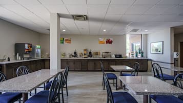 Tägliches inbegriffenes Frühstücksbuffet