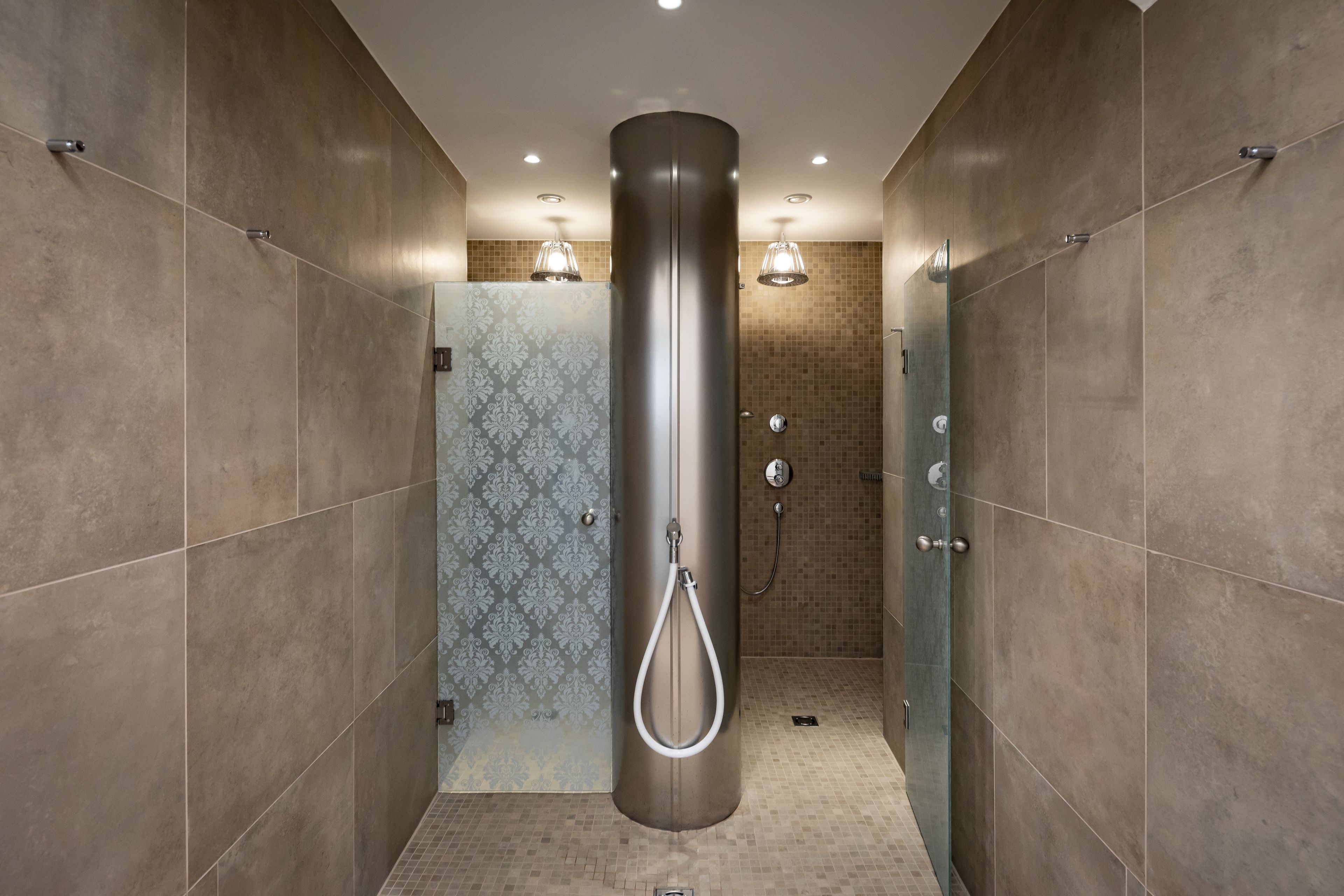 body treatments, body scrubs, facials, reflexology