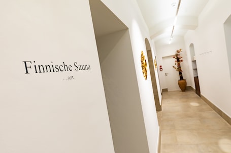 Body treatments, body scrubs, facials, reflexology. Parkhotel Graz - Traditional Luxury