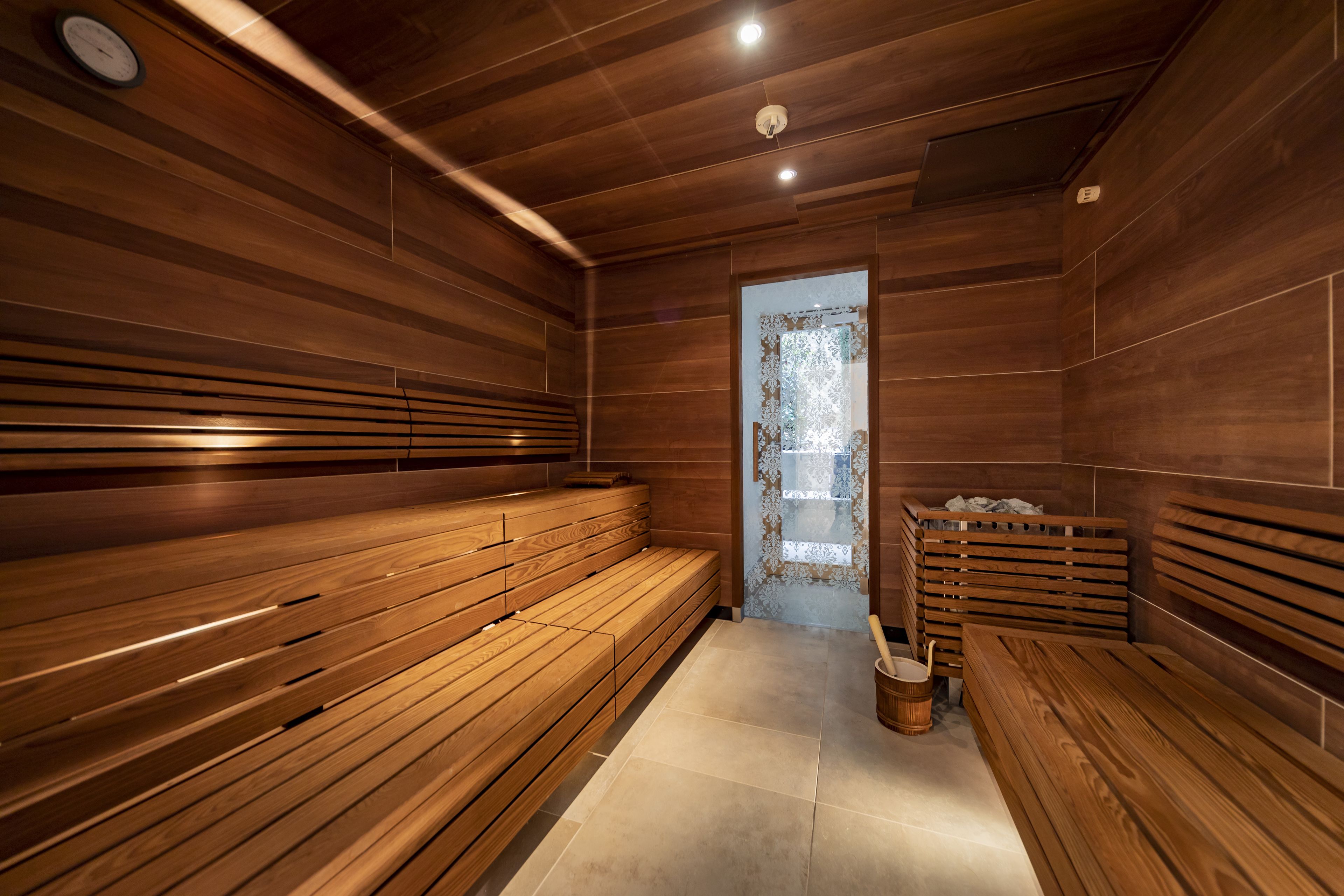 body treatments, body scrubs, facials, reflexology