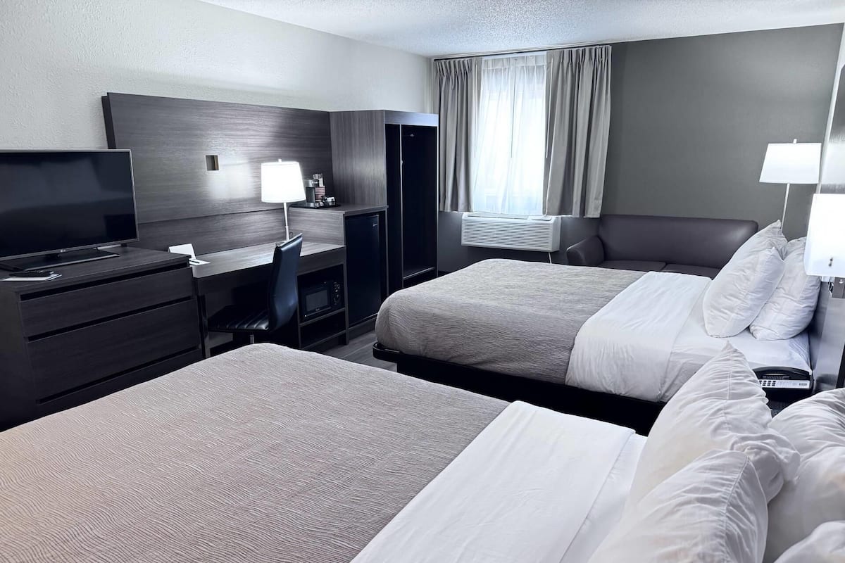 Standard Room, 2 Queen Beds, Non Smoking