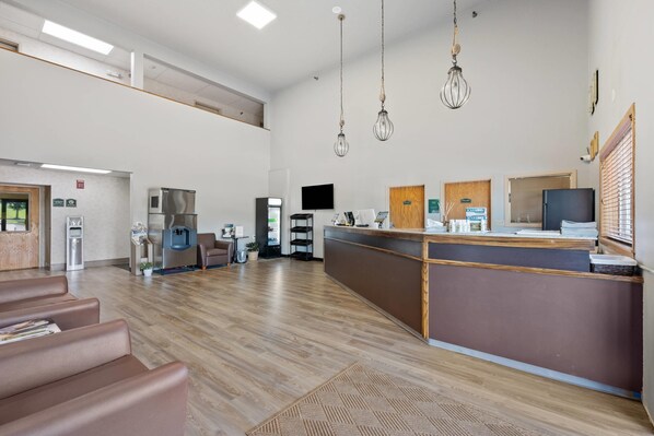 Lobby - Quality Inn Spearfish I-90 (Spearfish)