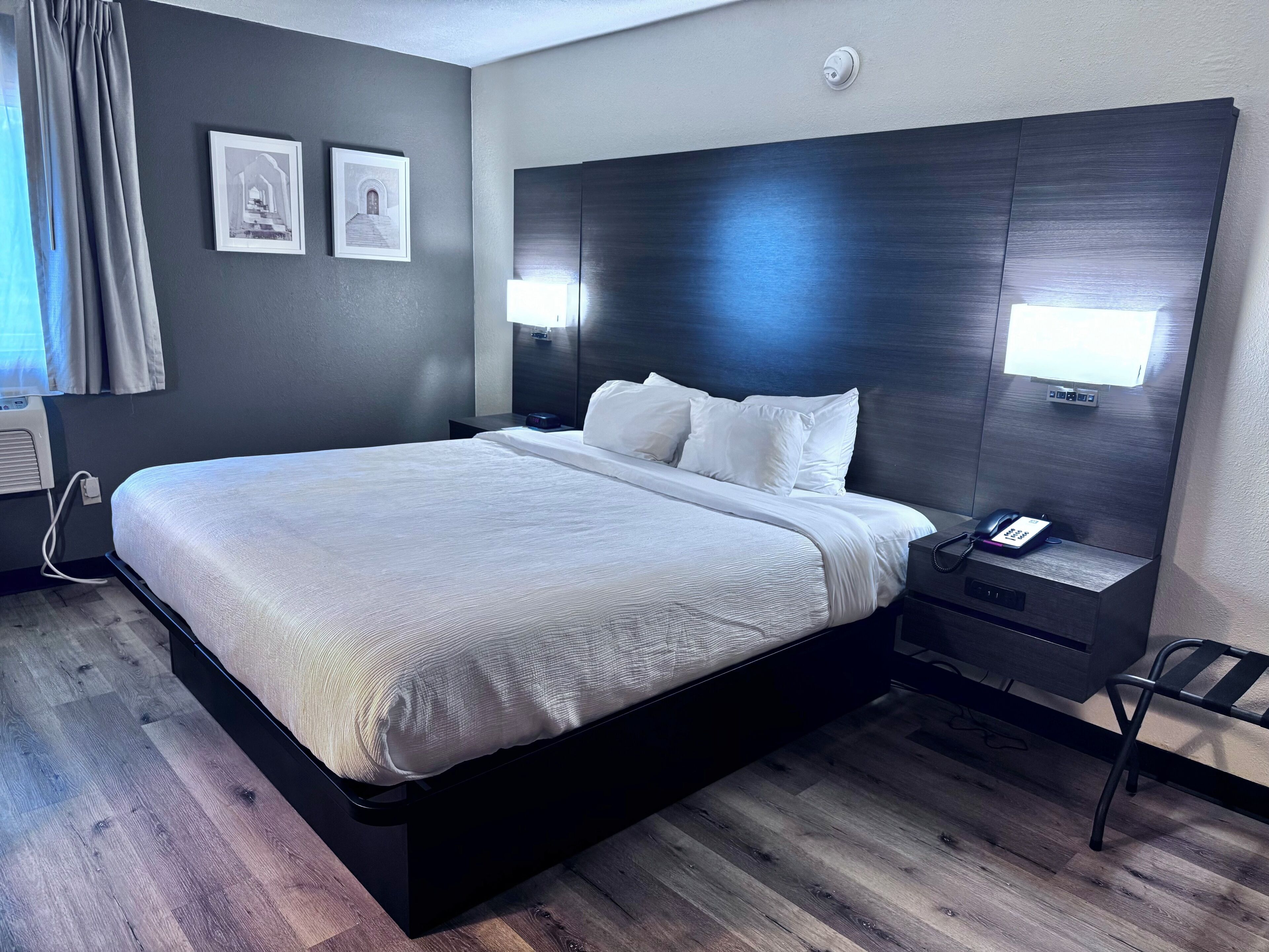 Suite, 1 King Bed, Non Smoking (Upgrade) | Premium bedding, desk, laptop workspace, iron/ironing board