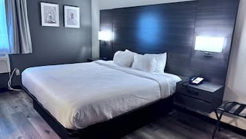 Suite, 1 King Bed, Non Smoking (Upgrade) | Premium bedding, desk, laptop workspace, iron/ironing board