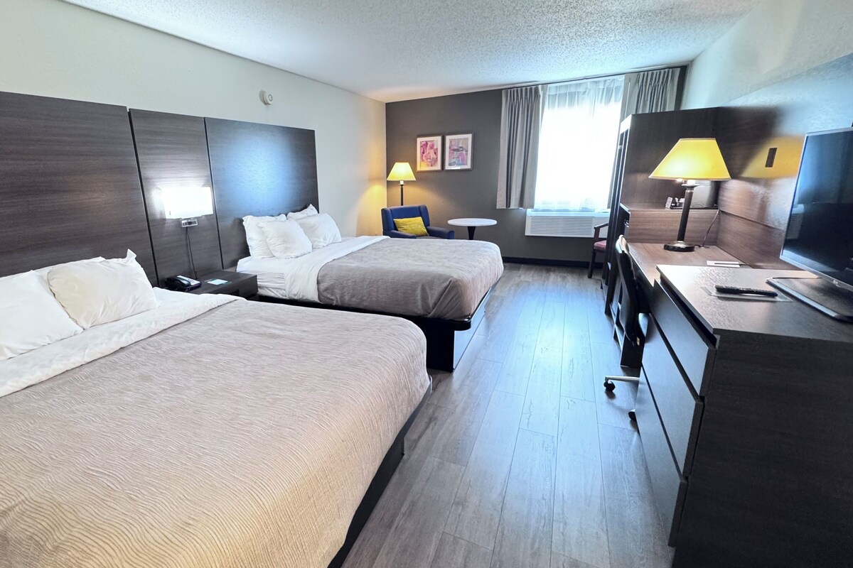 2 Queen Beds, Microwave, Refrigerator, Non Smoking. | Premium bedding, desk, laptop workspace, iron/ironing board
