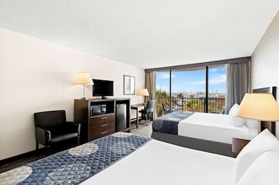 Best Western Yacht Harbor Hotel