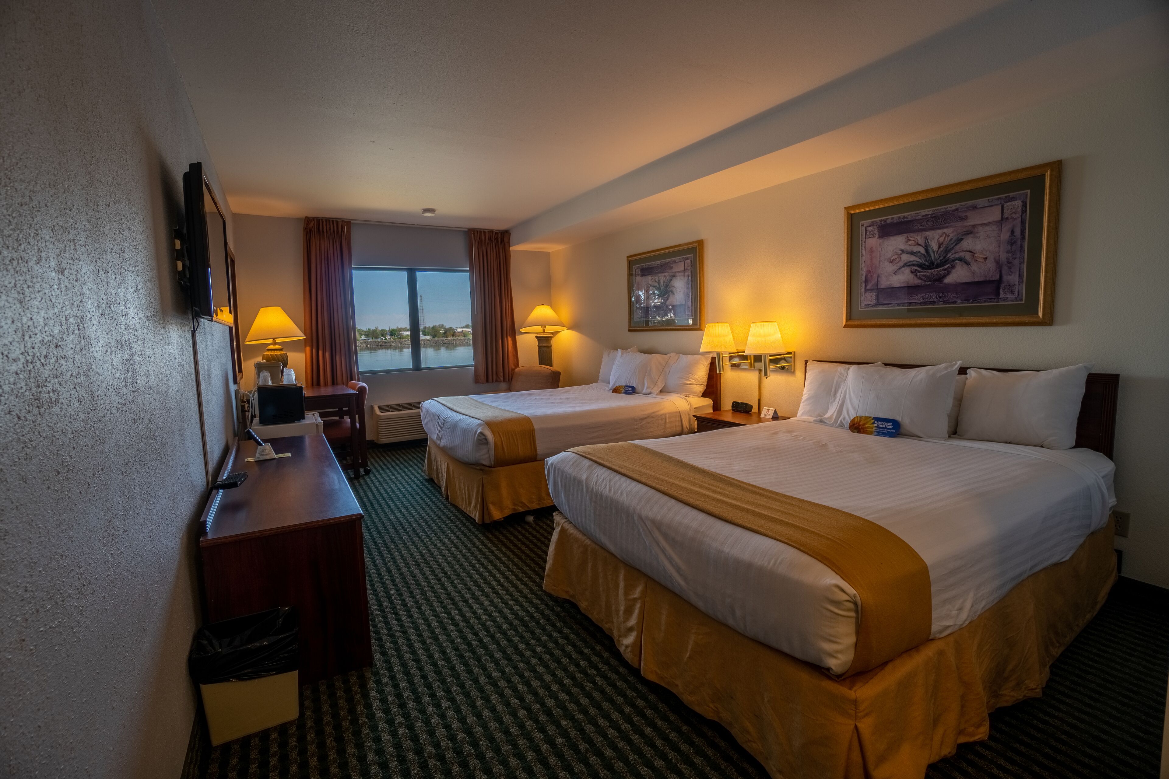 standard room, 2 queen beds, river view | desk, blackout curtains, iron/ironing board, free wifi