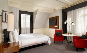 Superior Room, 1 King Bed | Hypo-allergenic bedding, minibar, in-room safe, desk