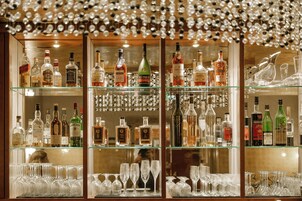 Bar (in der Unterkunft)