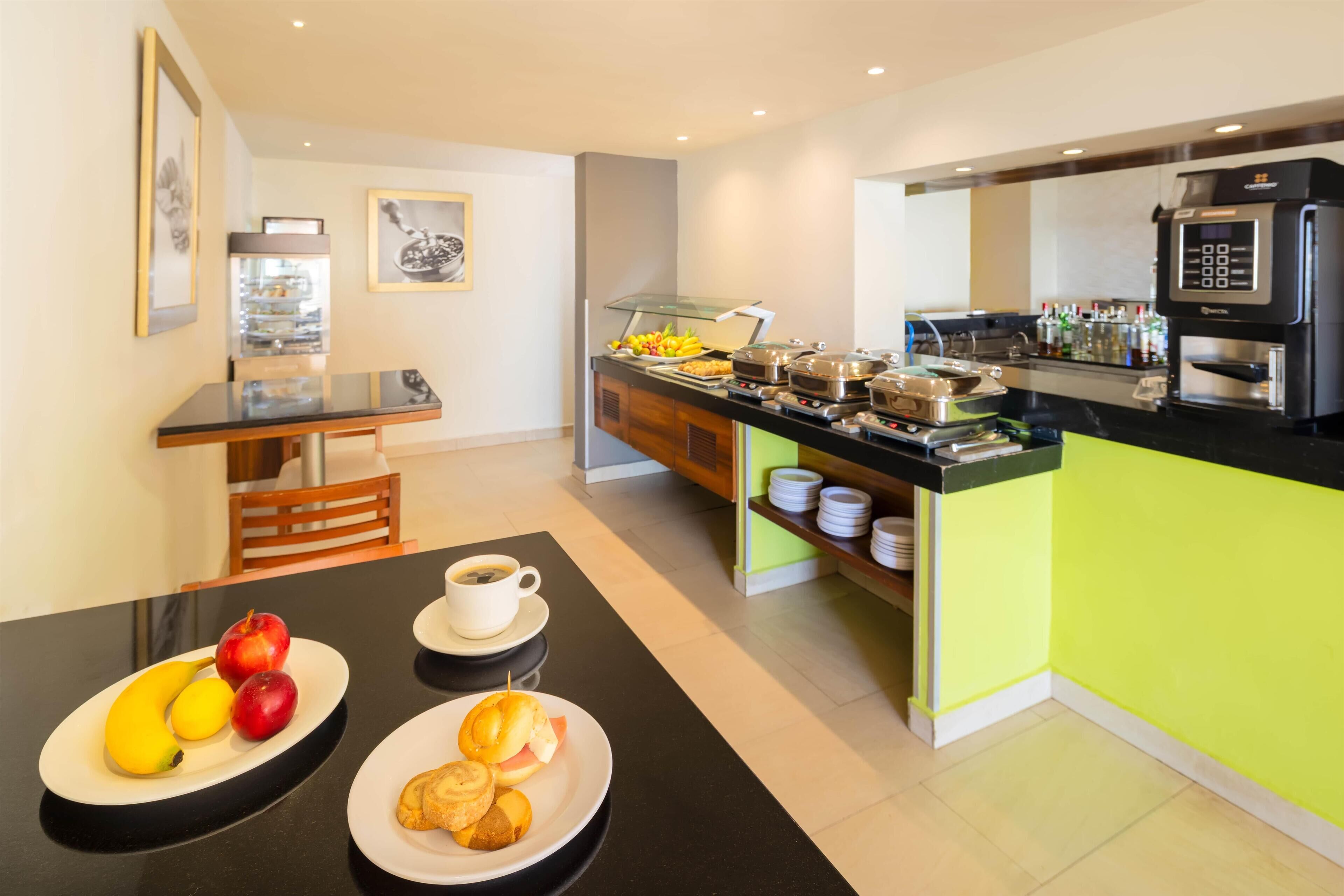 Free daily buffet breakfast