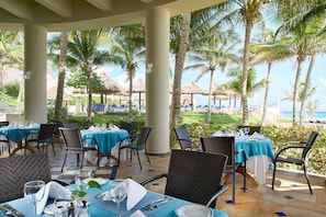 4 restaurants, Mexican cuisine