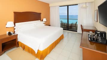 Dobbeltrom, sjøutsikt | Minibar (inkludert), safe på rommet og strykejern/-brett