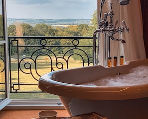 Deluxe Room, 1 Double Bed (Grounds view) | Bathroom | Eco-friendly toiletries, hair dryer, towels