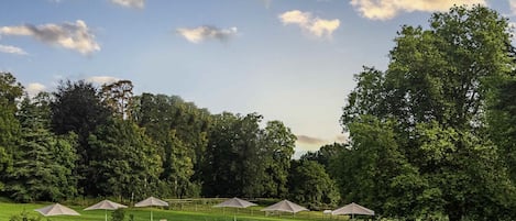 Indoor pool, seasonal outdoor pool, pool umbrellas, sun loungers