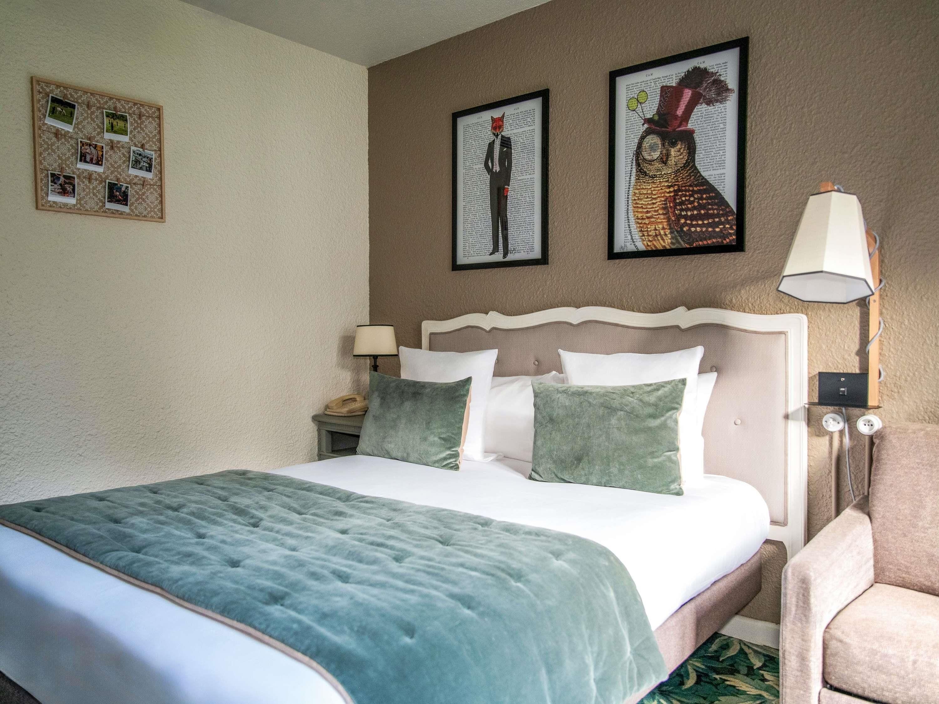 Classic Room, 1 Double Bed with Sofa bed | In-room safe, desk, laptop workspace, blackout drapes