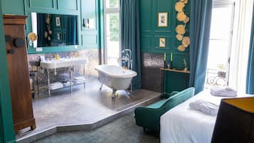 Deluxe Room, 1 Double Bed (Grounds view) | Bathroom | Eco-friendly toiletries, hair dryer, towels