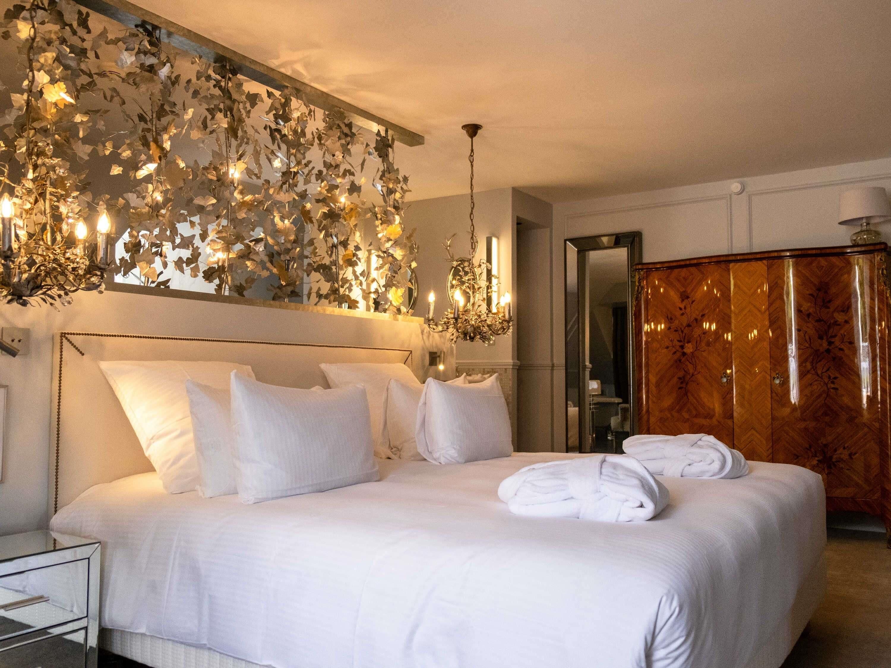 Coffres-forts dans les chambres, bureau