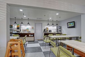 Colazione a buffet inclusa 