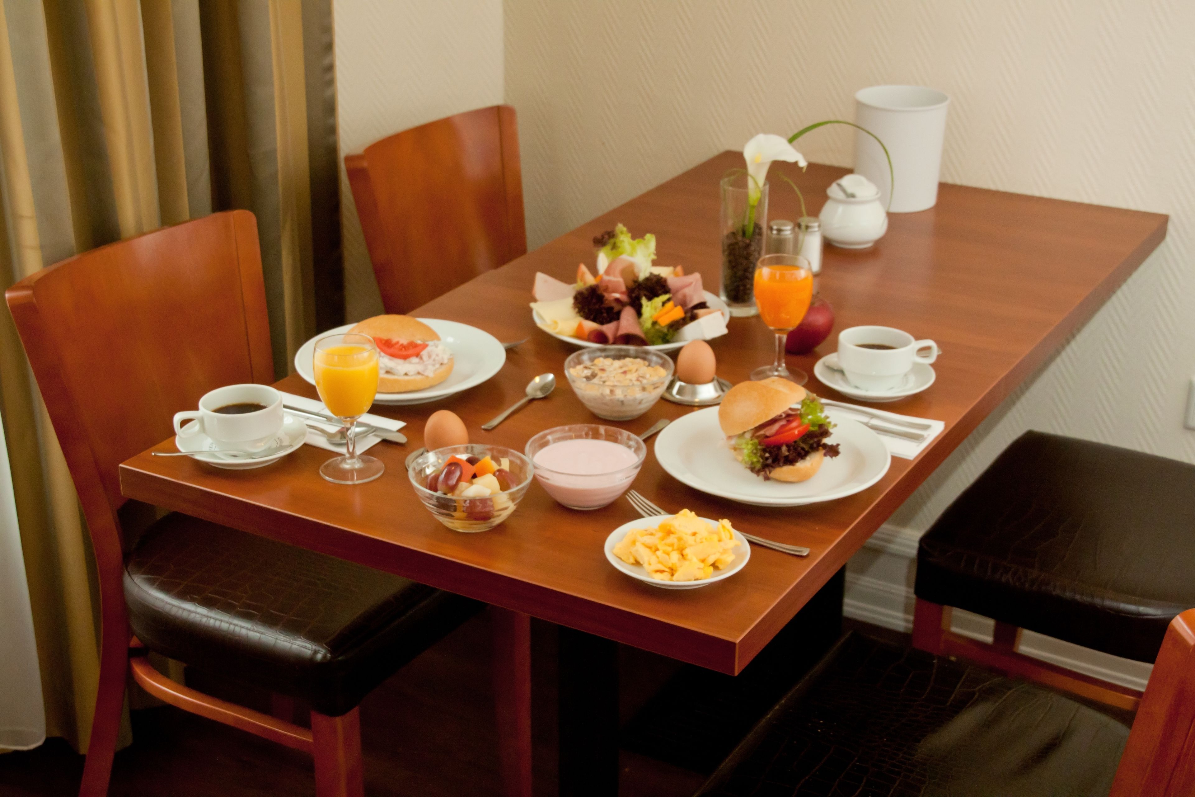 Foto - Hotel Continental Hamburg Hauptbahnhof