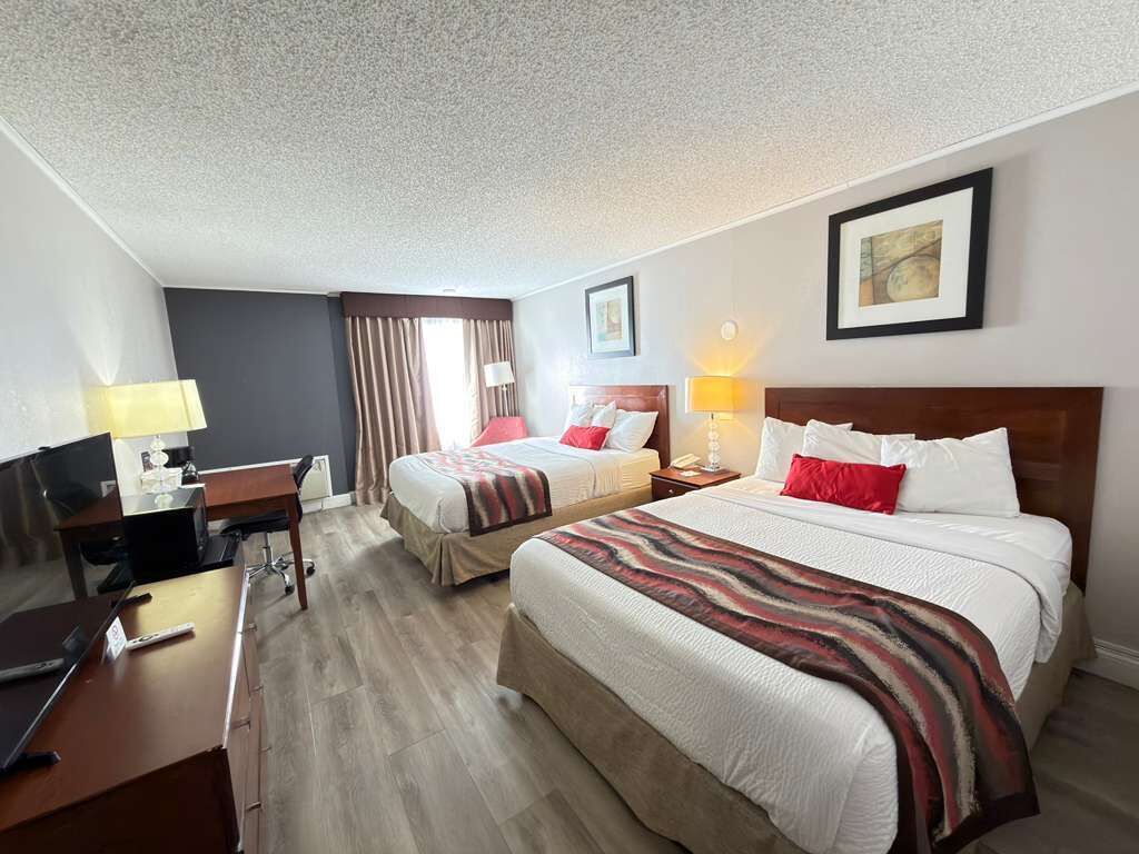 Premium bedding, pillowtop beds, in-room safe, desk