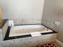 Superior Suite, 1 King Bed, Non Smoking | Exterior