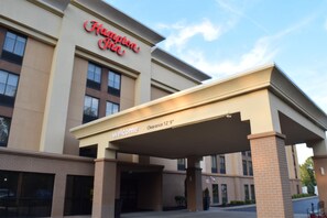 Exterior - Hampton Inn Rochester-Greece (Rochester)