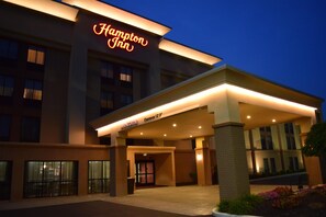 Exterior - Hampton Inn Rochester-Greece (Rochester)