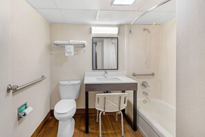 Chambre, 1 lit double, accessible aux personnes à mobilité réduite, non-fumeur | Bureau, espace de travail pour ordinateurs portables