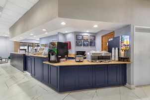 Café da manhã com buffet grátis