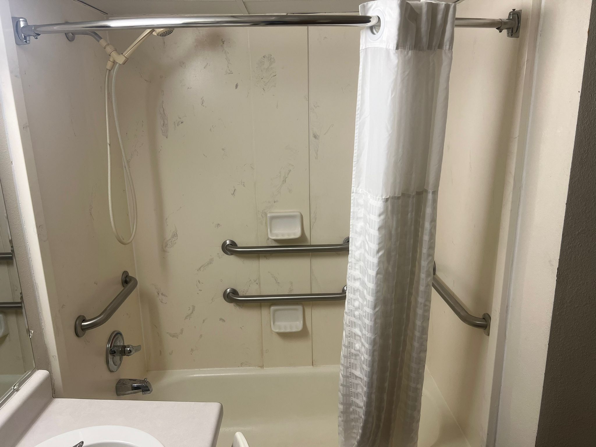 room, 1 double bed, accessible, non smoking | bathroom | combined shower/bathtub, hair dryer, towels