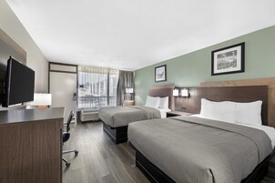 Escrivaninha, espaço de trabalho para notebook, quartos à prova de som