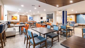 包每日自助式早餐