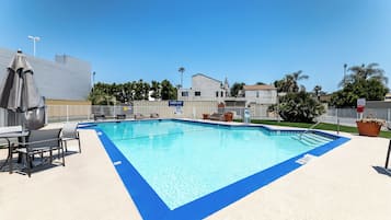 Udendørs pool