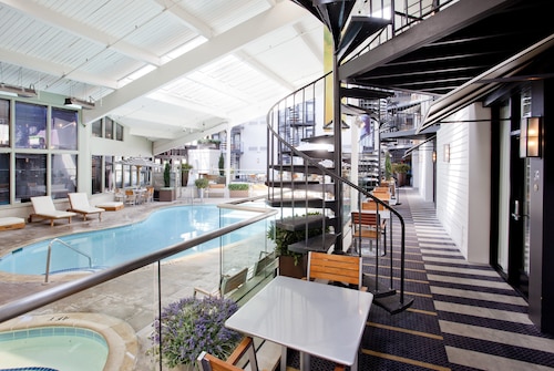 Weber's Hotel & Restaurant