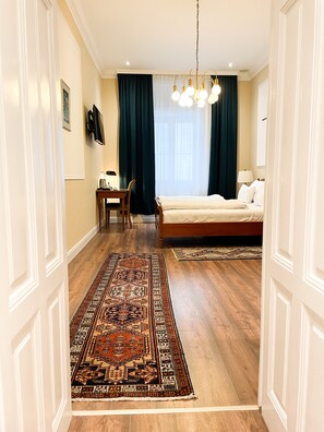 Triple Room | In-room safe, individually decorated, individually furnished, desk