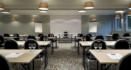 Kyriad Lille Est Villeneuve d'Ascq