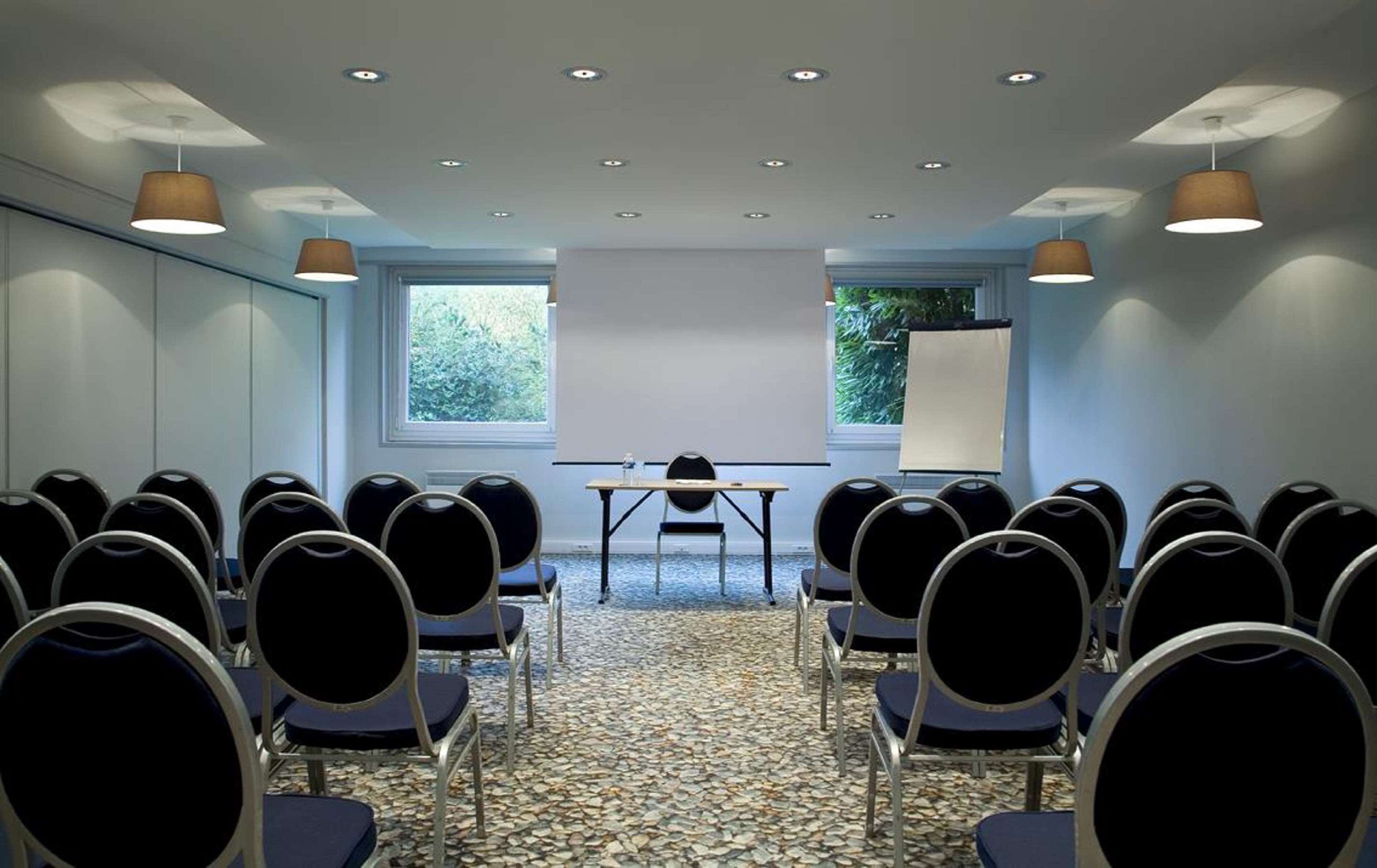 Foto - Kyriad Lille Est - Villeneuve d'Ascq